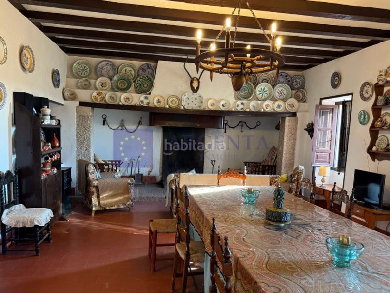 Foto ef7eac3a-fbb3-449c-b434-1d1d21e7823f. Casa finca 640ha en Montesol - Mejostilla Cáceres