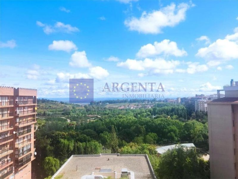 Foto b795e672-ada2-415d-9760-473f61b5e0cb. Pis amb aparcament a Ruta de la Plata Cáceres
