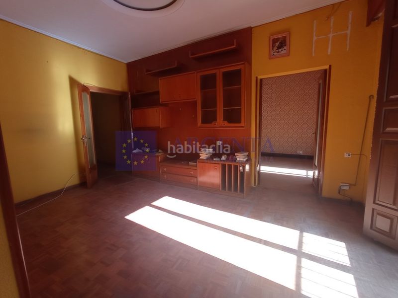 Foto 1f01d71d-51a1-4086-90ed-e103aa9d2a64. Piso venta inmueble gran teatro en Casco Antiguo Cáceres