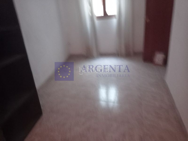 Foto 598b756d-d637-4fc1-96bc-aa205000c645. Piso venta inmueble gran teatro en Casco Antiguo Cáceres