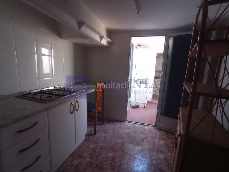 Foto 6ee52fb3-89fd-40c1-8c38-ae250d6bc1c7. Piso venta inmueble gran teatro en Casco Antiguo Cáceres