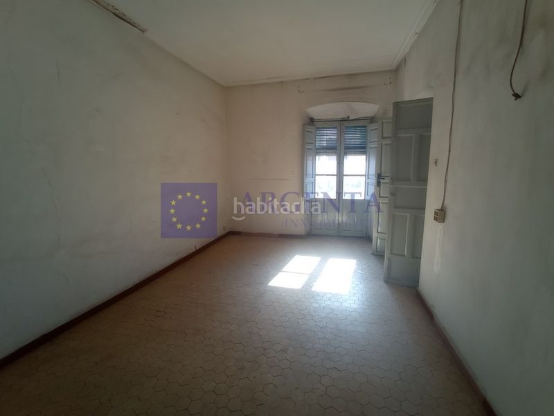 Foto 8855acd9-76c5-4e0d-a1e9-a012cde34a0c. Piso venta inmueble gran teatro en Casco Antiguo Cáceres