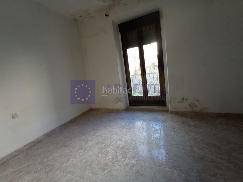 Foto ec35196a-1857-4109-a0c0-2b658a6e0674. Piso venta inmueble gran teatro en Casco Antiguo Cáceres