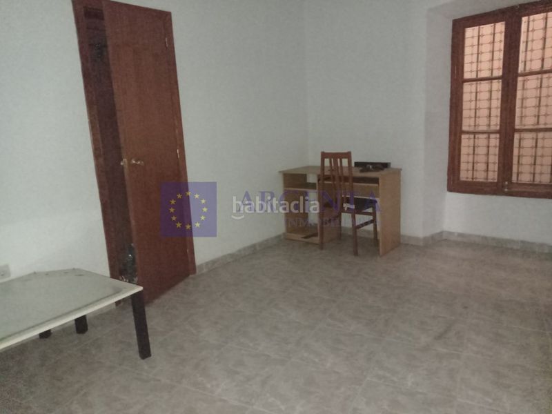 Foto fe46c924-8004-462a-a898-5c4935c6acb4. Piso venta inmueble gran teatro en Casco Antiguo Cáceres