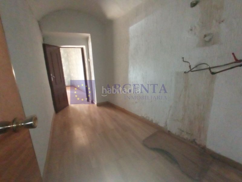 Foto fed4b587-f944-4105-8dfc-6ed502056d97. Piso venta inmueble gran teatro en Casco Antiguo Cáceres
