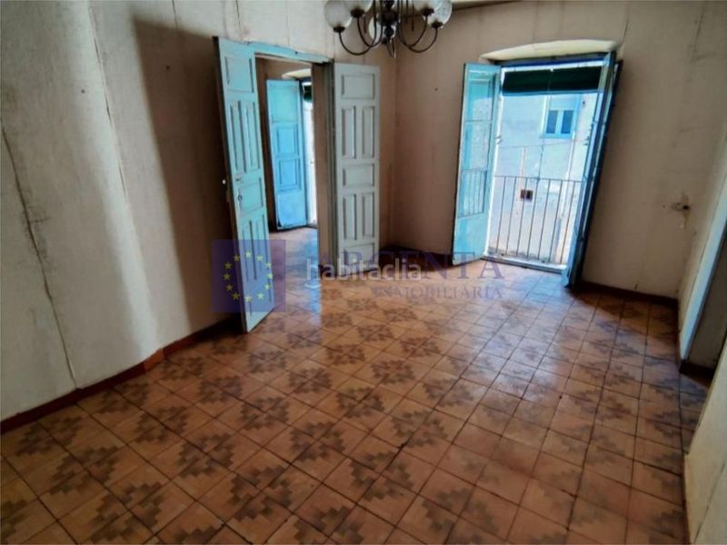 Foto af26a8dc-2d5b-4b5d-80cd-6a39e0ea1786. Edificio se vende edificio en el Casco Antiguo en Cáceres