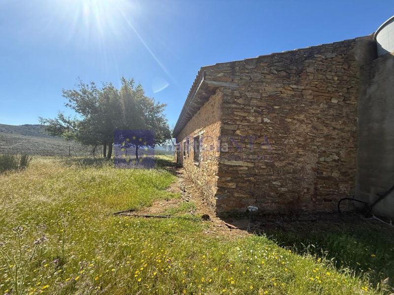 Foto ebfdf151-702a-4d10-8a62-0db89f4c87c1. Casa a Jaraicejo