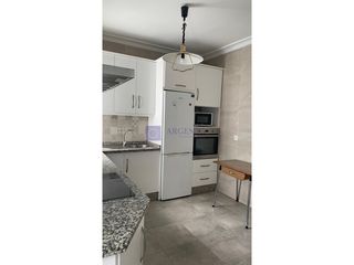 Alquiler Piso en Ruta de la Plata. Piso alquiler estudiantes