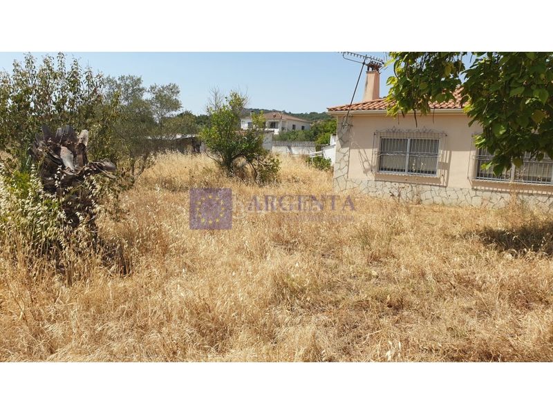 Foto 687189e7-0471-45e4-a9a3-a0c53cac7b34. Chalet mit pool in Sierra de Fuentes