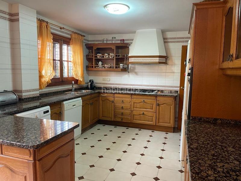 Foto a2c9fe04-fd07-40f7-b9d9-e5849a0de0d9. Chalet avec chauffage parking piscine dans Heliópolis Benicasim / Benicàssim