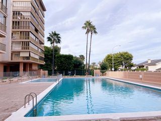 Miete Appartement  Avenida ferrandis salvador. Apartamento con vistas al mar disponible para alquiler del 15 ju