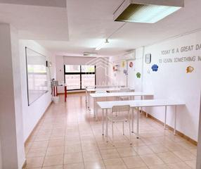 Miete Geschäftsraum in Hospital - Plaza del Real. Espacio diáfano y luminoso en planta entresuelo  cerca del centr