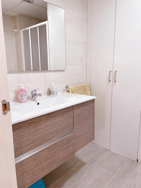 Foto 6fb04534-276f-45d6-927c-c6a6e056af3e. Alquiler apartamento bonito apartamento con vistas al mar de 3 habitaciones en Benicasim / Benicàssim