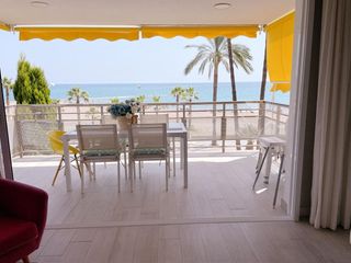 Miete Appartement in La Curva. Bonito apartamento con vistas al mar de 3 habitaciones