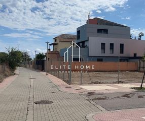 Terreno residenziale  Calle frances vidal barraquer. Terreno en venta en pau lledo