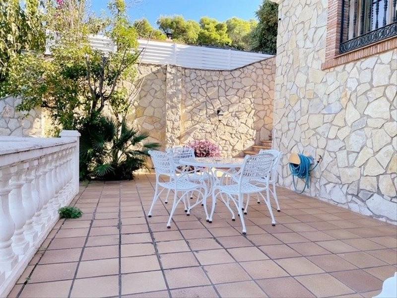 Foto c0a8a3d1-f650-42ef-a925-8deb0dbd9400. Xalet amb calefacció aparcament piscina a Montornés-Las Palmas-El Refugio Benicasim / Benicàssim