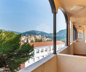 Édifice à Lucena del Cid. Hotel lucena  un negocio y una forma de vida en un lugar privile