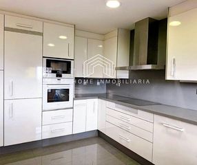 Affitto Appartamento in Parque Sensal. Fantástico piso de 3 habitaciones, 2 baños y 2 plazas de garaje