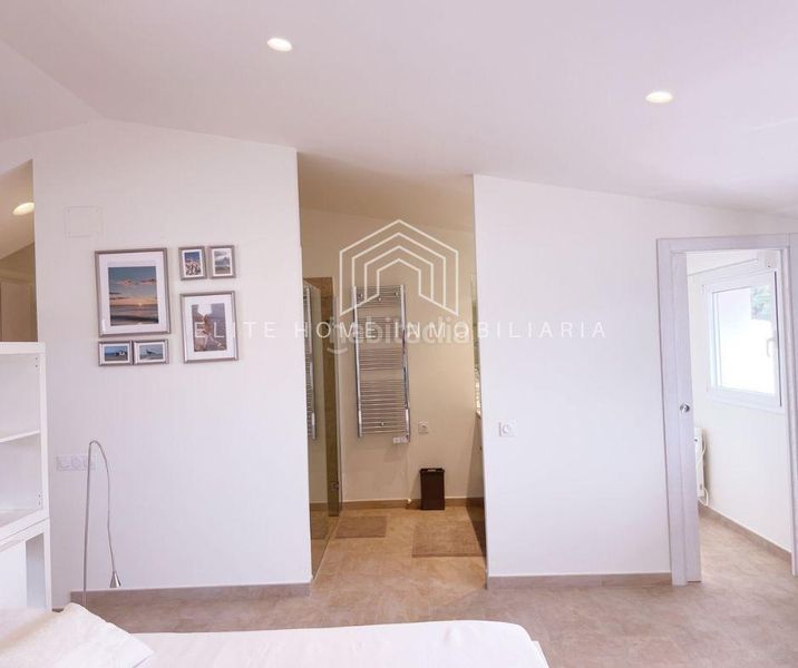 Foto 47955937-5224-48fb-81f2-2a83187d5fe3. Xalet amb aparcament piscina a Heliópolis Benicasim / Benicàssim