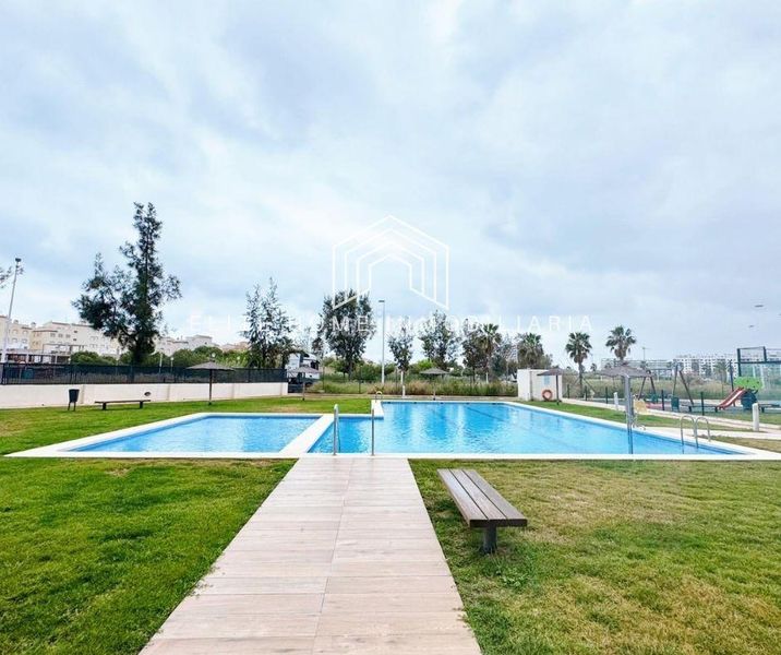 Foto 5094b702-7ae3-4296-8d6f-62e628269d7e. Pis amb aparcament piscina a Moncófar Playa Moncofa