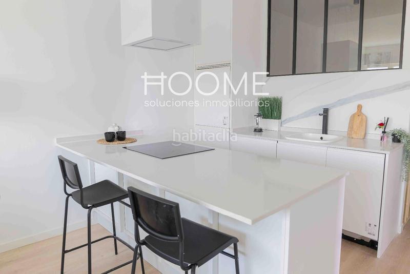Foto e803a156-7e70-4b2f-bb58-569c58f8bc84. Piso loft a estrenar , cocina equipada y amueblada. junto al parque central y la avenida de la industria. rentabilidades en Tres Cantos