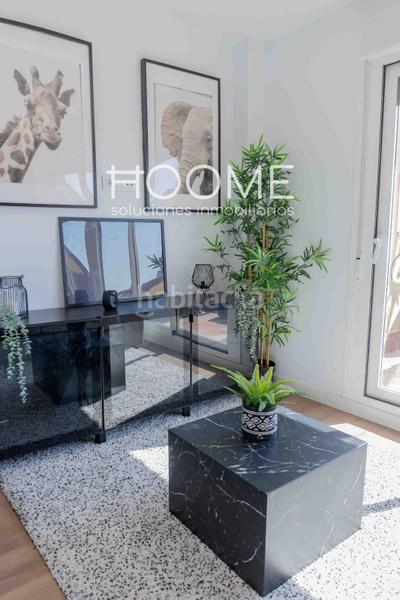 Foto 17ec1511-94cf-42a6-9156-002c0a5541db. Ático atico con 20 metros de terraza, piscina, garaje opcional, 3 habitaciones 2 baños a estrenar, Castillachamartin en Madrid