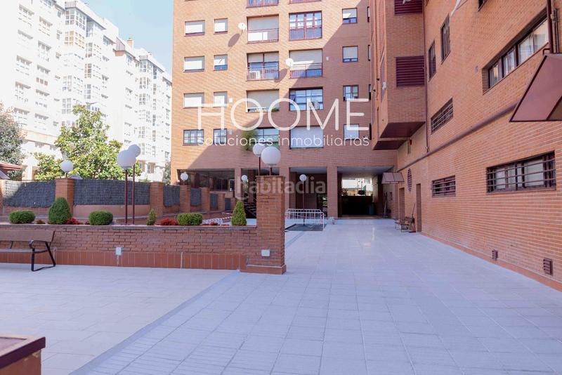 Foto 87aa1c41-76a4-4656-9228-ef465fce9d32. Ático atico con 20 metros de terraza, piscina, garaje opcional, 3 habitaciones 2 baños a estrenar, Castillachamartin en Madrid