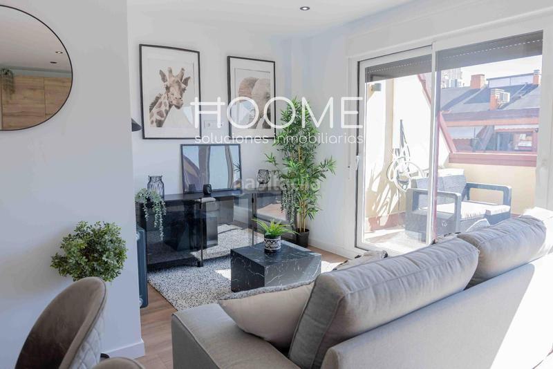 Foto 8d398217-4a66-4219-84c3-a64b994c8fe4. Ático atico con 20 metros de terraza, piscina, garaje opcional, 3 habitaciones 2 baños a estrenar, Castillachamartin en Madrid