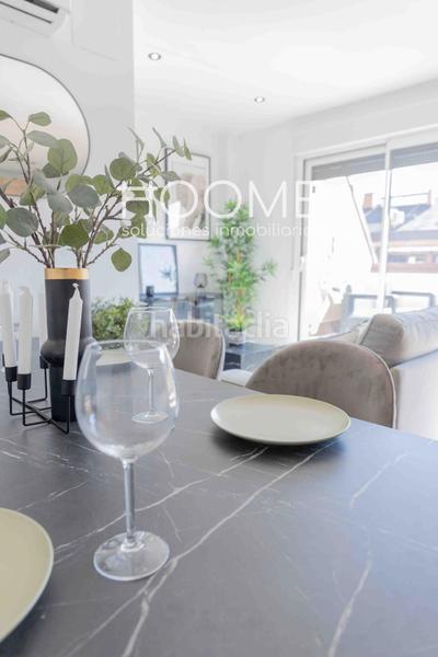 Foto a8bd767c-fe90-453c-b9dc-6b7b722b7de4. Ático atico con 20 metros de terraza, piscina, garaje opcional, 3 habitaciones 2 baños a estrenar, Castillachamartin en Madrid