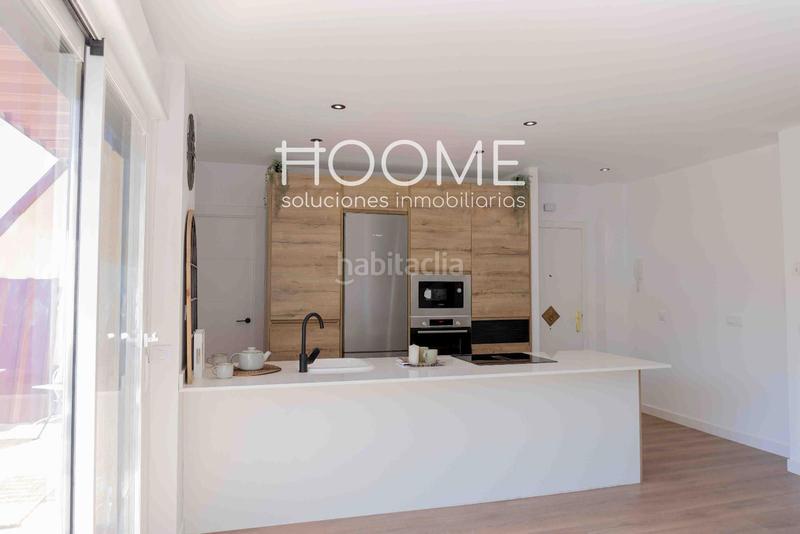 Foto b3cf25d3-baec-4e88-bad2-ca7d6742dc10. Ático atico con 20 metros de terraza, piscina, garaje opcional, 3 habitaciones 2 baños a estrenar, Castillachamartin en Madrid