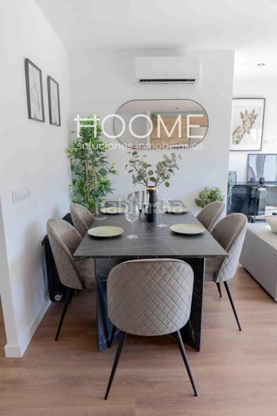 Foto cc425a80-8d0a-4e93-938d-14bf06a16f94. Ático atico con 20 metros de terraza, piscina, garaje opcional, 3 habitaciones 2 baños a estrenar, Castillachamartin en Madrid