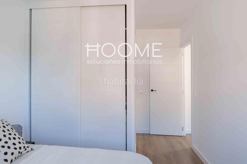 Foto f77d47ba-0a1e-4b18-b334-06a43b1f2978. Ático atico con 20 metros de terraza, piscina, garaje opcional, 3 habitaciones 2 baños a estrenar, Castillachamartin en Madrid