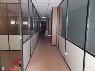 Lloguer Local Comercial  R�a do cotaredo. Se alquila local en r�a cotaredo