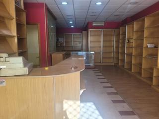 Location Local commercial  Rúa do tambre. Local comercial en alquiler en meixonfrío