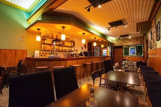 Lloguer Local Comercial en R�a dos basqui�os 24. Local en alquiler