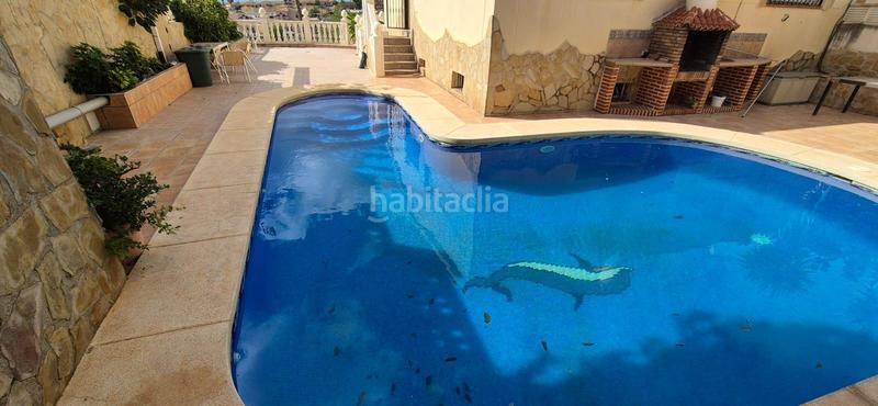 Foto 5284232a-3023-4f96-87ae-ae0122590cc4. Xalet amb calefacció aparcament piscina a Coloma Nucia (la)