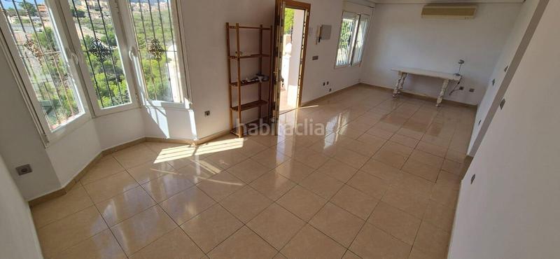 Foto c9536f7f-64ae-4efb-84b8-58c972e62ffe. Xalet amb calefacció aparcament piscina a Coloma Nucia (la)