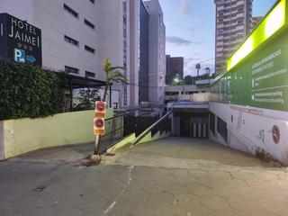 Aparcament cotxe  Avenida ricardo bayona. Garaje cabinado jaime i