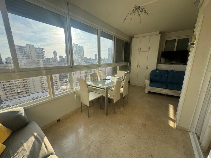 Foto f461972c-4435-40a0-9dad-f5a766706f72. Appartamento con riscaldamento parcheggio piscina in Benidorm