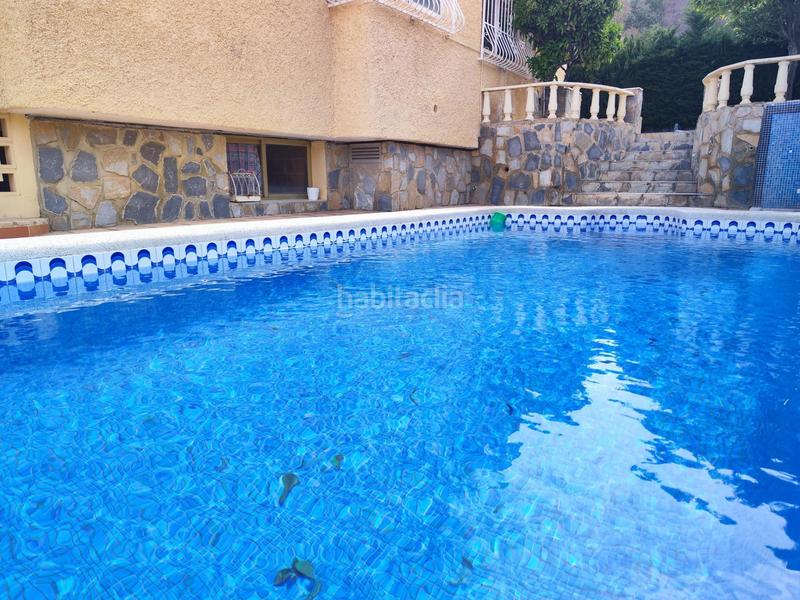 Foto dc2631a7-3e13-4bf8-a70a-d82bb7dfc1c8. Maison jumelée avec chauffage piscine dans Sierra Helada Benidorm