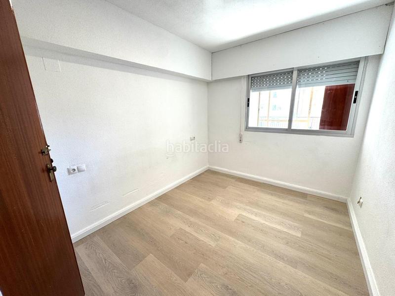 Foto 8f3c7e9d-cdbe-4f22-9b36-822c95ab4855. Loft con parcheggio piscina in Juzgados - Plaza de Toros Benidorm