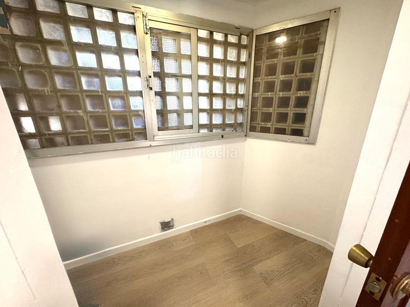Foto e0bd1ffb-ceb2-441a-bc59-a4e737f947d2. Loft con parcheggio piscina in Juzgados - Plaza de Toros Benidorm