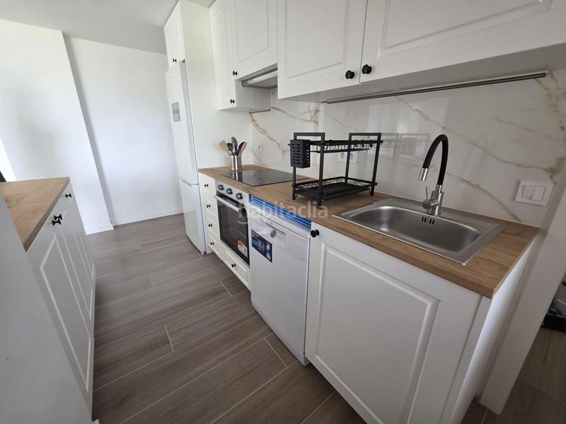 Foto 1b77dea7-f7ac-4d0b-a950-88cf4a08b358. Appartamento con parcheggio in Foietes Benidorm