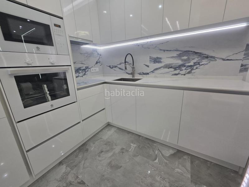 Foto 8d6e7c22-5f1f-4ad2-aa55-d9508a3e2e93. Flat with heating parking pool in Juzgados - Plaza de Toros Benidorm