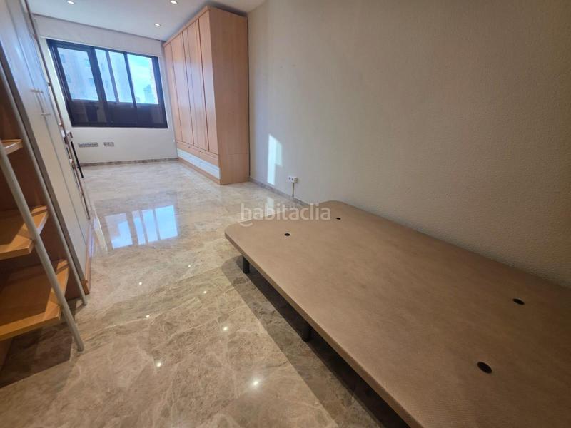 Foto 6ef2f90d-8b23-4e1f-867d-711a1ff3fe85. Appartamento con parcheggio piscina in Juzgados - Plaza de Toros Benidorm