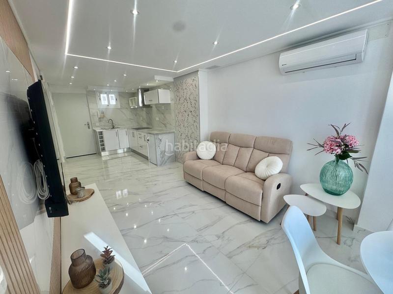 Foto a6923403-337a-42ef-ab68-1dbfcd76ba76. Flat in Playa Levante Benidorm