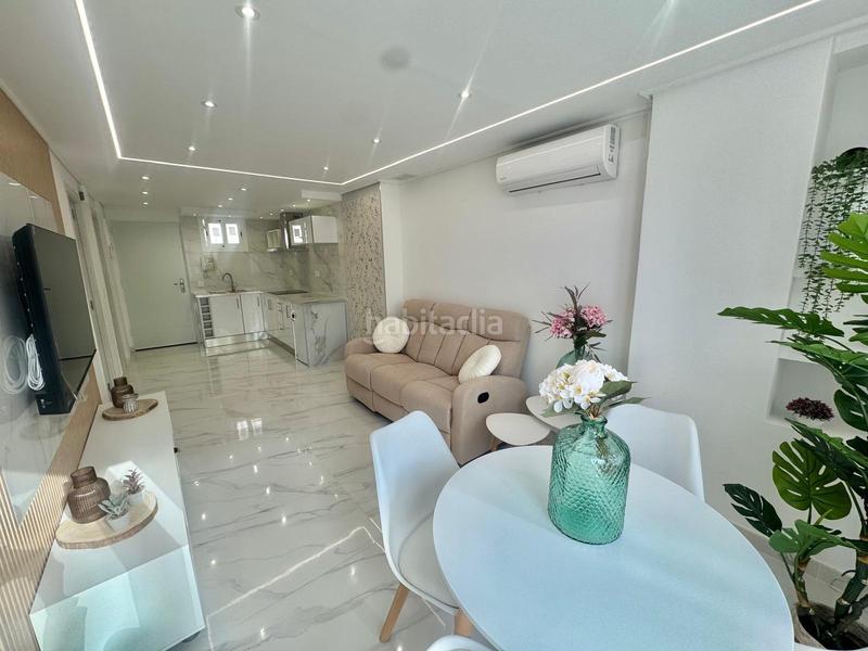 Foto d6d76796-f535-4860-adee-ec7630bb2111. Flat in Playa Levante Benidorm