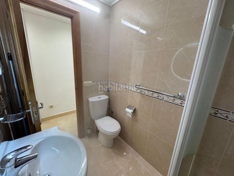 Foto 3f9e11d3-62fc-4aa0-a3ff-cc58179b476c. Pis amb aparcament piscina a Rincón Alto Benidorm