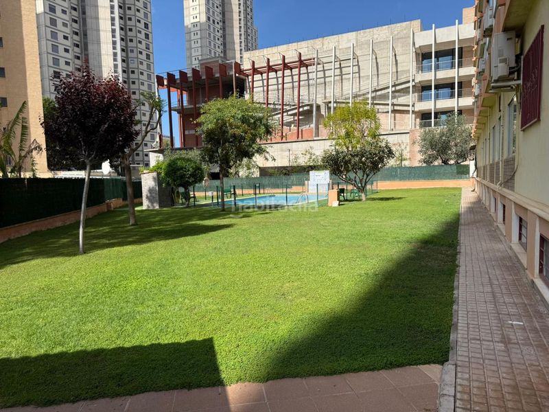 Foto eedc3771-837e-45c9-bac2-4c7f954d8044. Pis amb aparcament piscina a Levante Alto Benidorm