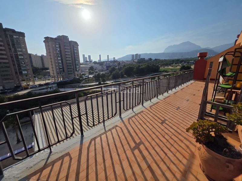 Foto b938920f-860b-4d3f-8fcf-af56ce10e2bd. Ático  duplex en parque foietes poniente en Colonia Madrid Benidorm